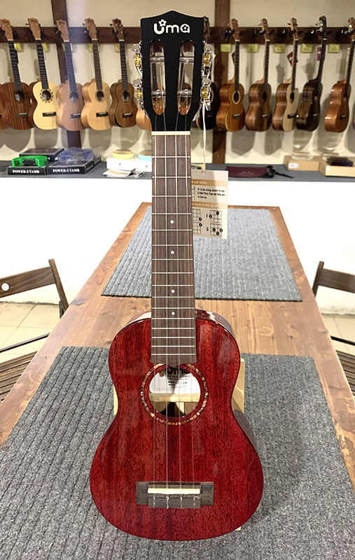 Укулеле Сопрано UMA UK-20SS-RED с чехлом в комплекте