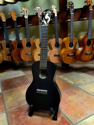 Укулеле Концерт Baton Rouge UR1-C-MBK BLACK