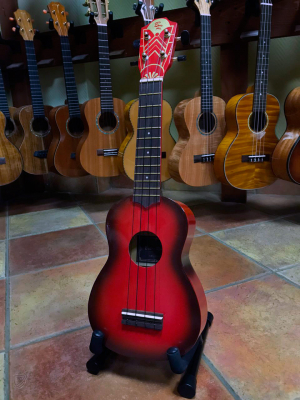 Укулеле Сопрано Baton Rouge UR1-S-MRB RED