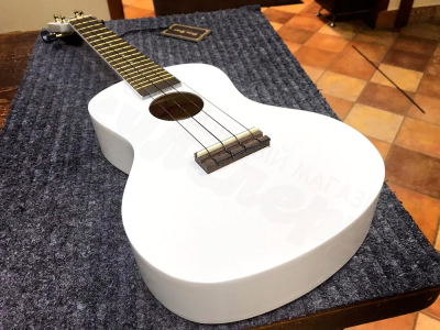 Укулеле Концерт Baton Rouge UR1-C-MWT WHITE
